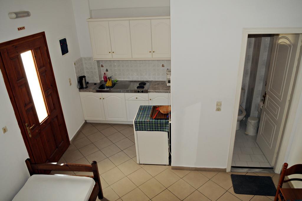 Dimitris Studios